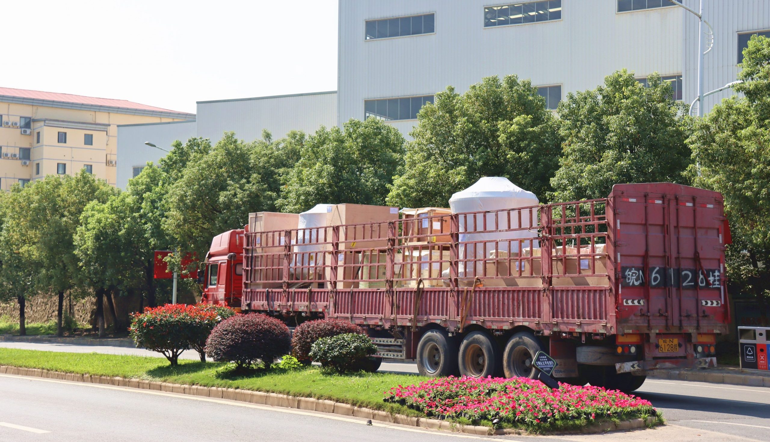 南昌礦機(jī)設(shè)備奔赴法國(guó) 將為世界500強(qiáng)企業(yè)服務(wù)